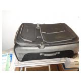 ROLLING SUITCASE / B