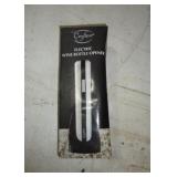ELECTRIC WINE BOTTLE OPENER / B