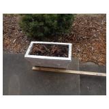 CONCRETE FLOWER POT / FRONT PORCH