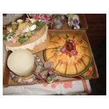 LOT OF MISC DECOR ITEMS / BW