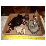 LOT OF MIXED GLASSWARE / PERFUMES & ETC / BW