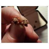 14KT RED STONE & OPAL STUD EARRINGS