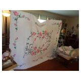 HAND SEWN FULL SIZED ROSES QUILT