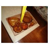 BOX LOT OF AMBER GLASS 5 PIECES