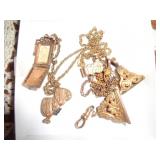 SMALL BOX OF MISC JEWELRY & VINTAGE LOCKET