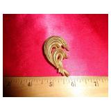 BROOCH