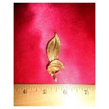 BROOCH