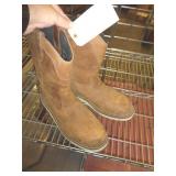 HERMAN SURVIVOR BOOTS SZ 11