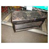 METAL TOOL BOX / UT