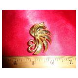 BROOCH
