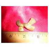 BROOCH JJ