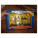STARTING LINEUP FIGURES