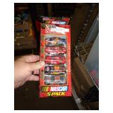 1/64 NASCAR RACING CHAMPIONS