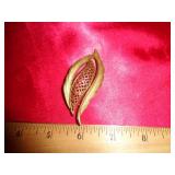 BROOCH