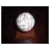 SIGNED BASEBALL / C SIGNED BASEBALL / C