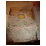 LOT OF DOILIES / FR LOT OF DOILIES / FR