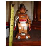 VINTAGE TOY ROBOT / FR VINTAGE TOY ROBOT / FR