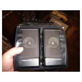 REALISTIC SPEAKERS / FR REALISTIC SPEAKERS / FR