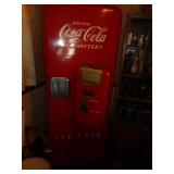 1950'S VINTAGE COCA COLA MACHINE / DR 1950'S VINTAGE COCA COLA MACHINE / DR