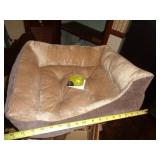 PET BED / DR CLOSET PET BED / DR CLOSET