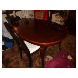 WALNUT DINING TABLE & 4 CHAIRS / DR WALNUT DINING TABLE & 4 CHAIRS / DR