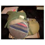 2 CANTEENS / MESS KIT / GLOVES / DRC 2 CANTEENS / MESS KIT / GLOVES / DRC