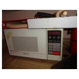 MICROWAVE / KITCHEN MICROWAVE / KITCHEN