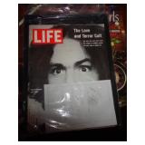CHARLES MANSON SIGNATURE & MAG. / CR CHARLES MANSON SIGNATURE & MAG. / CR