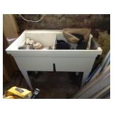 DOUBLE SINK / BSMT DOUBLE SINK / BSMT