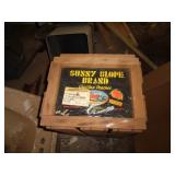 WOOD CRATE CAROLINA PEACHES / BSMT WOOD CRATE CAROLINA PEACHES / BSMT