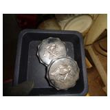 2 VINTAGE HARLEY DAVIDSON GAS CAPS / BSMT 2 VINTAGE HARLEY DAVIDSON GAS CAPS / BSMT