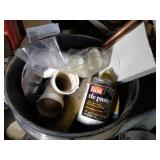 BUCKET OF PLUMBING STUFF / BSMT BUCKET OF PLUMBING STUFF / BSMT