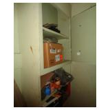 EVERYTHING IN CABINET / B EVERYTHING IN CABINET / B