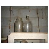 CONTENTS OF WOOD CABINET / LOTS OF ZINC LIDS / H2