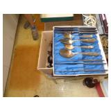 SILVERPLATE FLATWARE / K