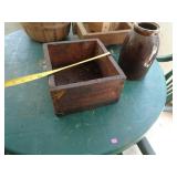OLD WOOD BOX LOOKS MILITARY / SR