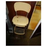 COSTCO STEP STOOL CHAIR / WR