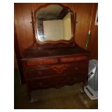 4 DRAWER DRESSER 46" X 35" X 21" / WR
