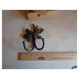 LONGABERGER WROUGHT IRON DOUBLE WALL HOOK LONGABERGER WROUGHT IRON DOUBLE WALL HOOK