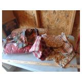 LONGABERGER LOT OF LINENS LONGABERGER LOT OF LINENS