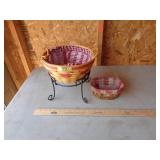 LONGABERGER 1999 XMAS BASKET, STAND & SM BASKET LONGABERGER 1999 XMAS BASKET, STAND & SM BASKET