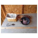 LONGABERGER 2 BASKETS & 2 POTPOURRI LONGABERGER 2 BASKETS & 2 POTPOURRI