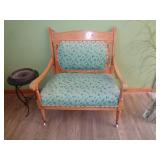 VICTORIAN LOVE SEAT 35' W X 26' D X 41' T VICTORIAN LOVE SEAT 35' W X 26' D X 41' T