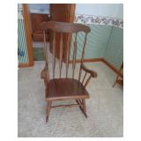 WALNUT ROCKER 22' W X 18' D X 40' T WALNUT ROCKER 22' W X 18' D X 40' T