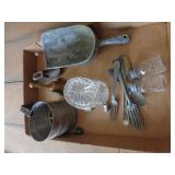 LOT OF VINTAGE ITEMS LOT OF VINTAGE ITEMS