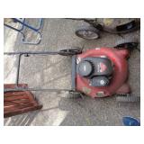 RED LAWN MOWER YARD MACHINE 21' CUT RED LAWN MOWER YARD MACHINE 21' CUT