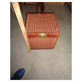 SMALL SQUARE WICKER TRUNK 16" X 16"