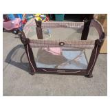 PACK & PLAY BABY PLAY PEN 40" L X 28" W