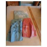 PILLOW CASES & 2 APRONS / RSS