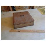 OLD WOOD BOX WITH LID